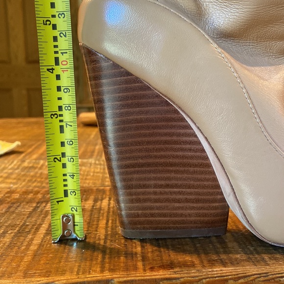 Leon Max Ellis peep toe tan leather wedge bootie - Picture 13 of 15